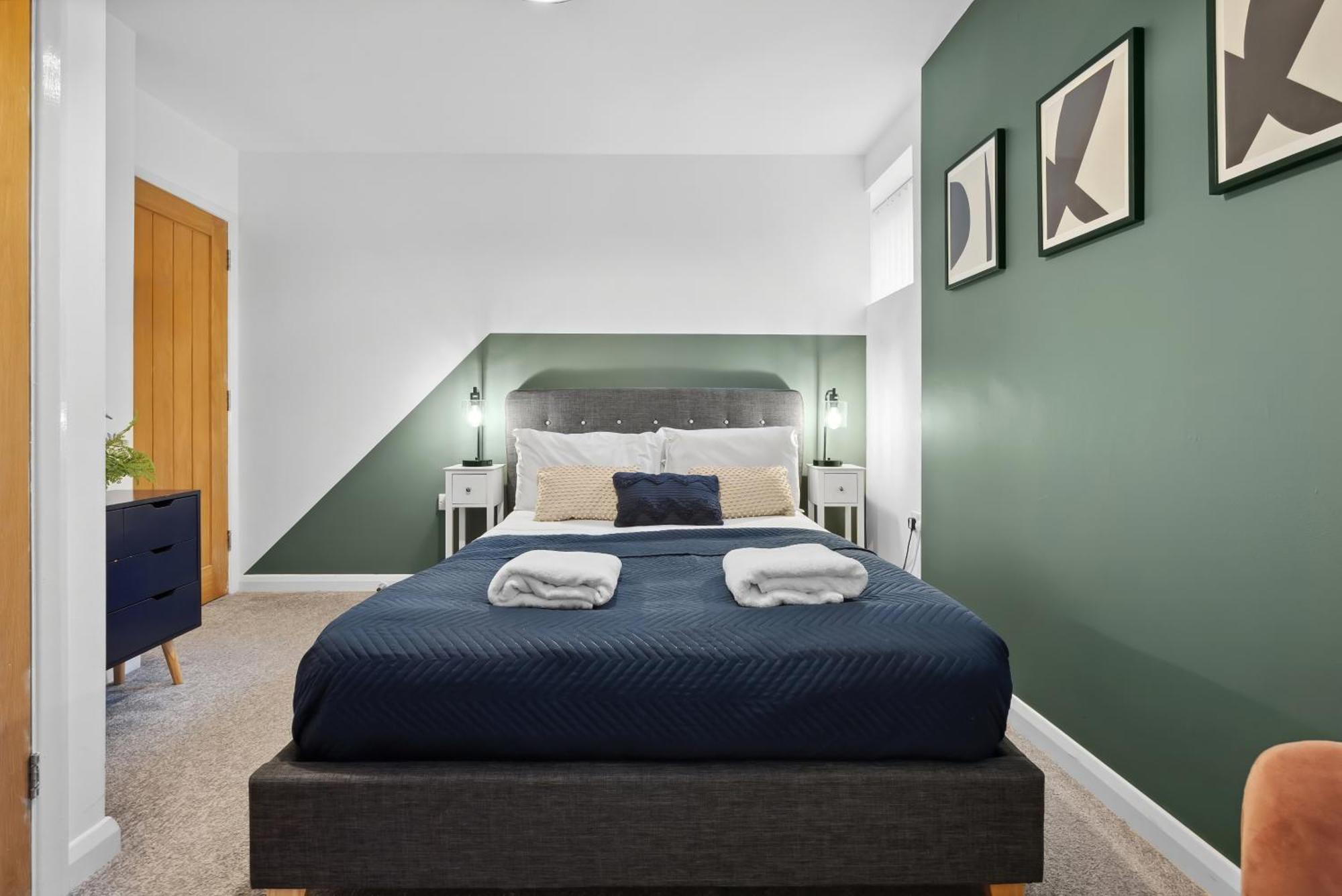 Corinium Lodge - Town Centre Apartment Cirencester Extérieur photo
