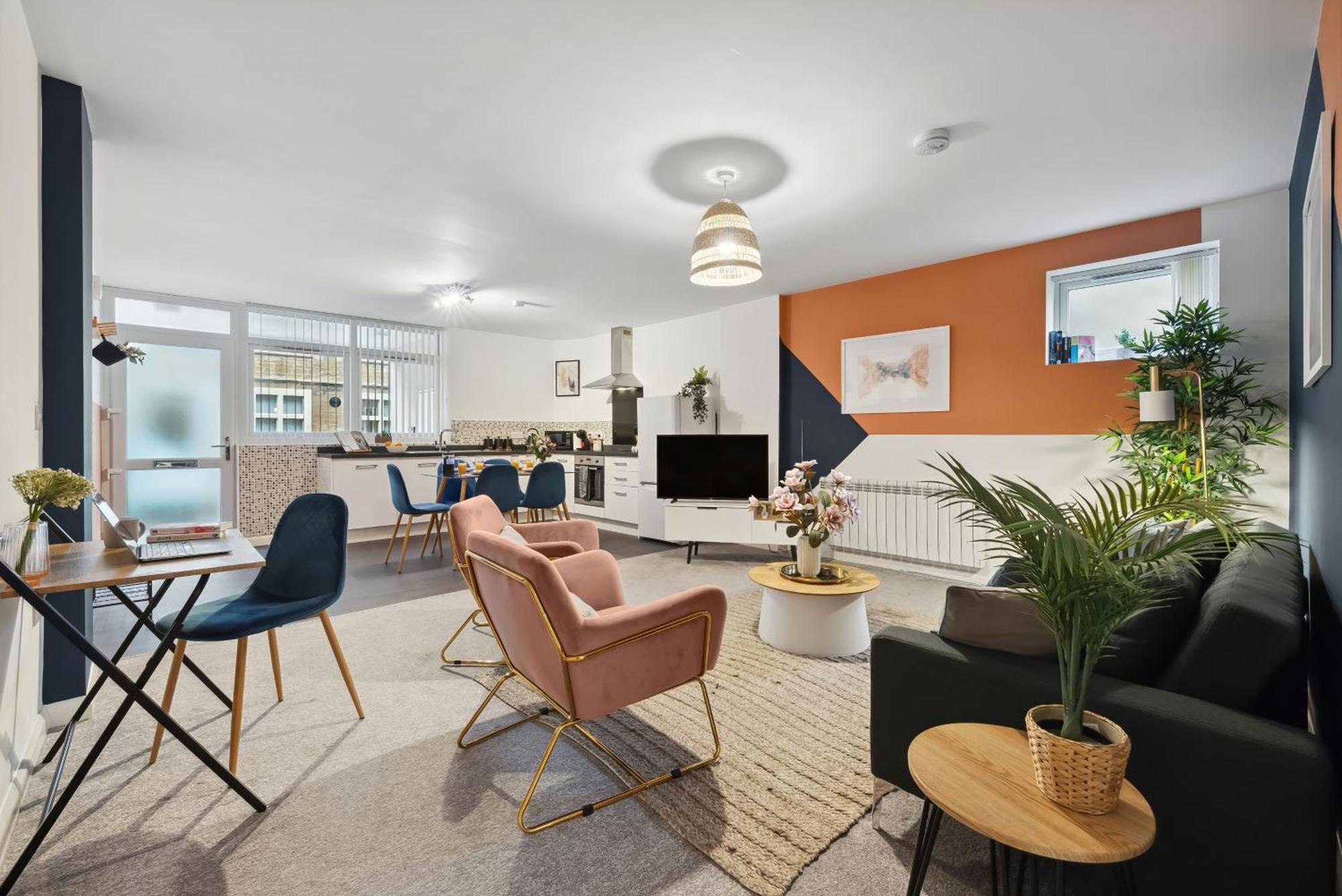 Corinium Lodge - Town Centre Apartment Cirencester Extérieur photo